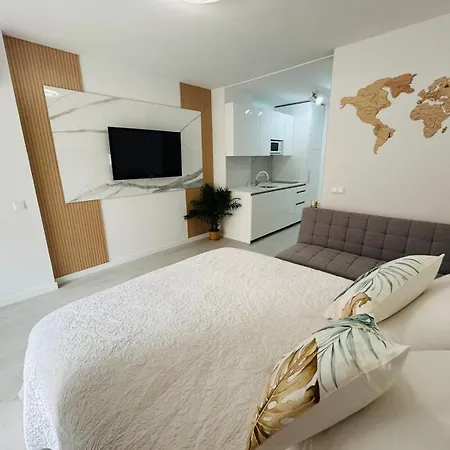 Niki студія нова, після ремонту Apartment Benalmadena