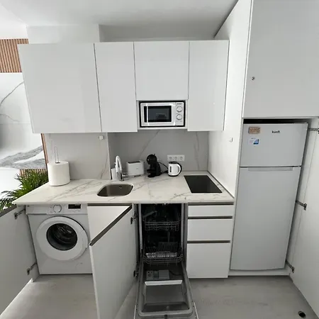 Apartment Niki студія нова, після ремонту