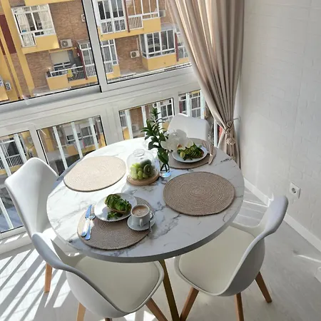 Niki студія нова, після ремонту Apartment