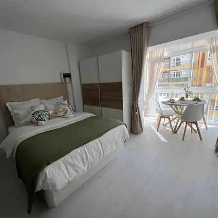 Apartment Niki студія нова, після ремонту