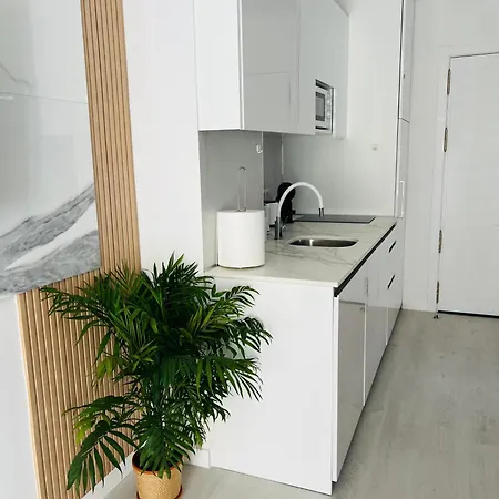 Apartment Niki студія нова, після ремонту Benalmadena