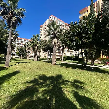Apartment Niki студія нова, після ремонту Benalmadena