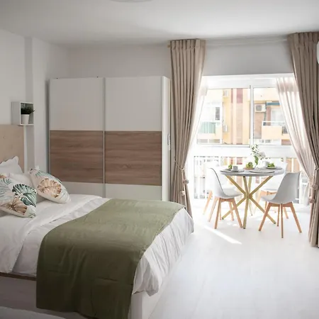 Apartament Niki студія нова, після ремонту Benalmádena